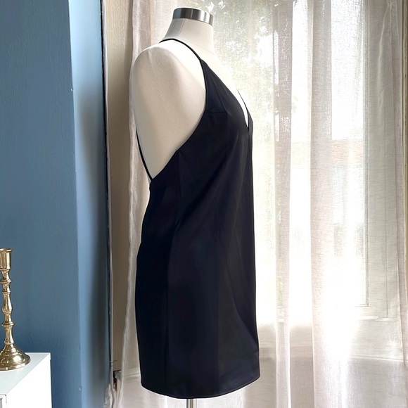 NWOT F21 capsule collection black crepe dress with low back - Picture 3 of 5